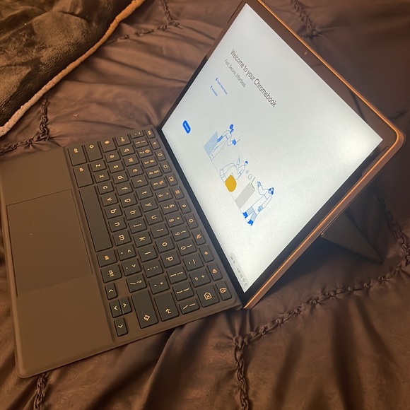 HP Chromebook X2 11 Tablet - Picture 4 of 7